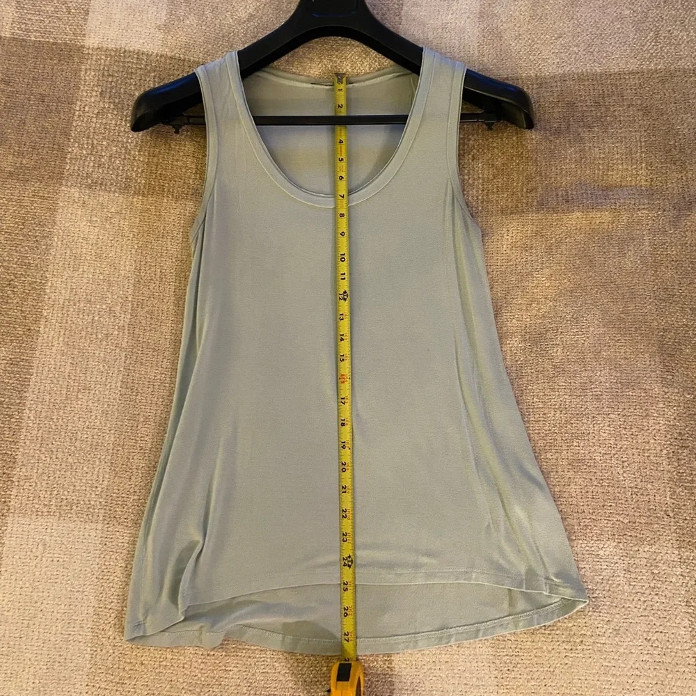 Tahari Light Blue Tank Top - Size M / Medium - Picture 3 of 6